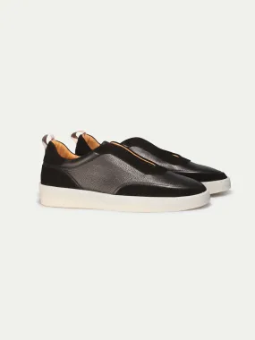 Black Leisure Sneaker