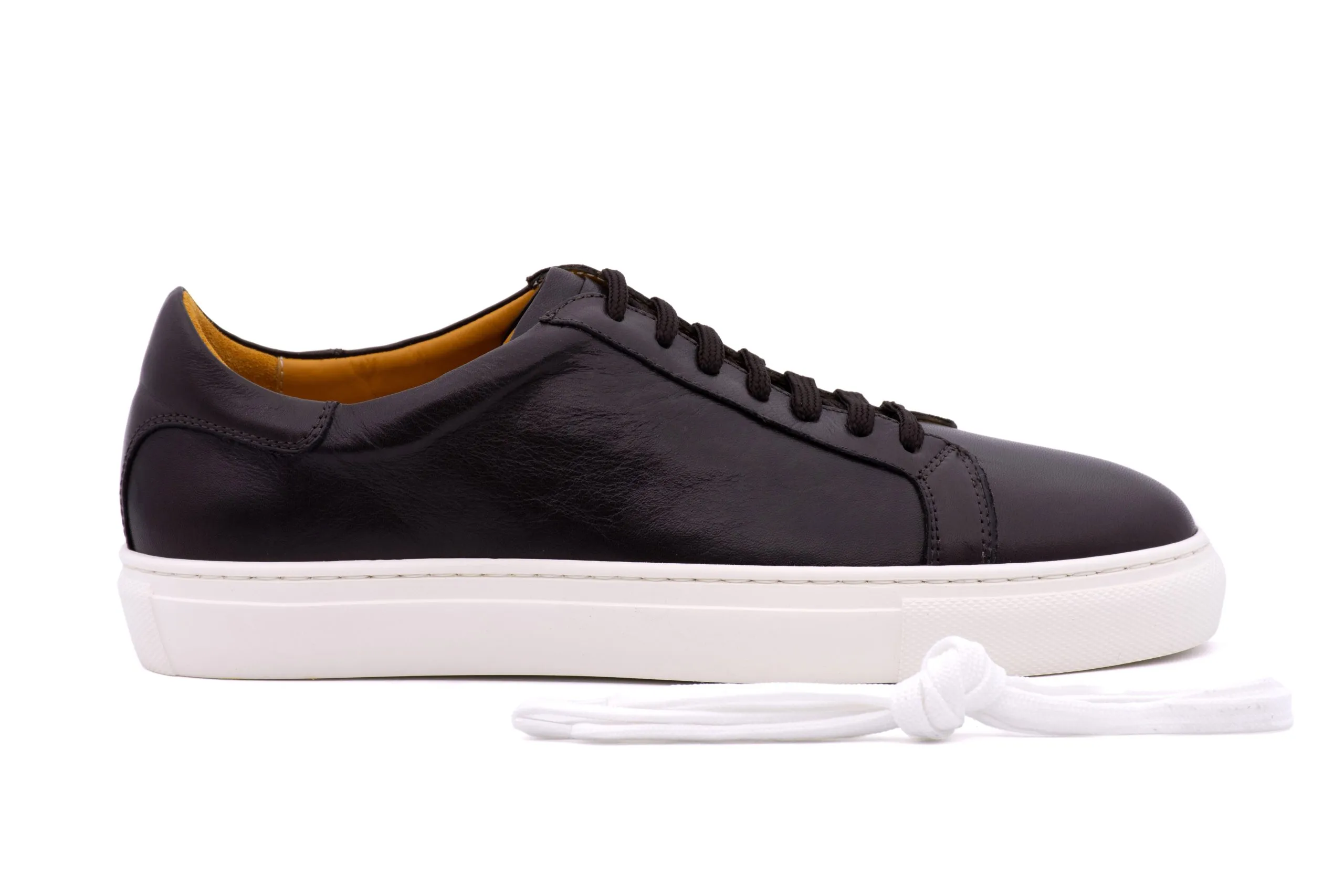 Casual leather sneaker