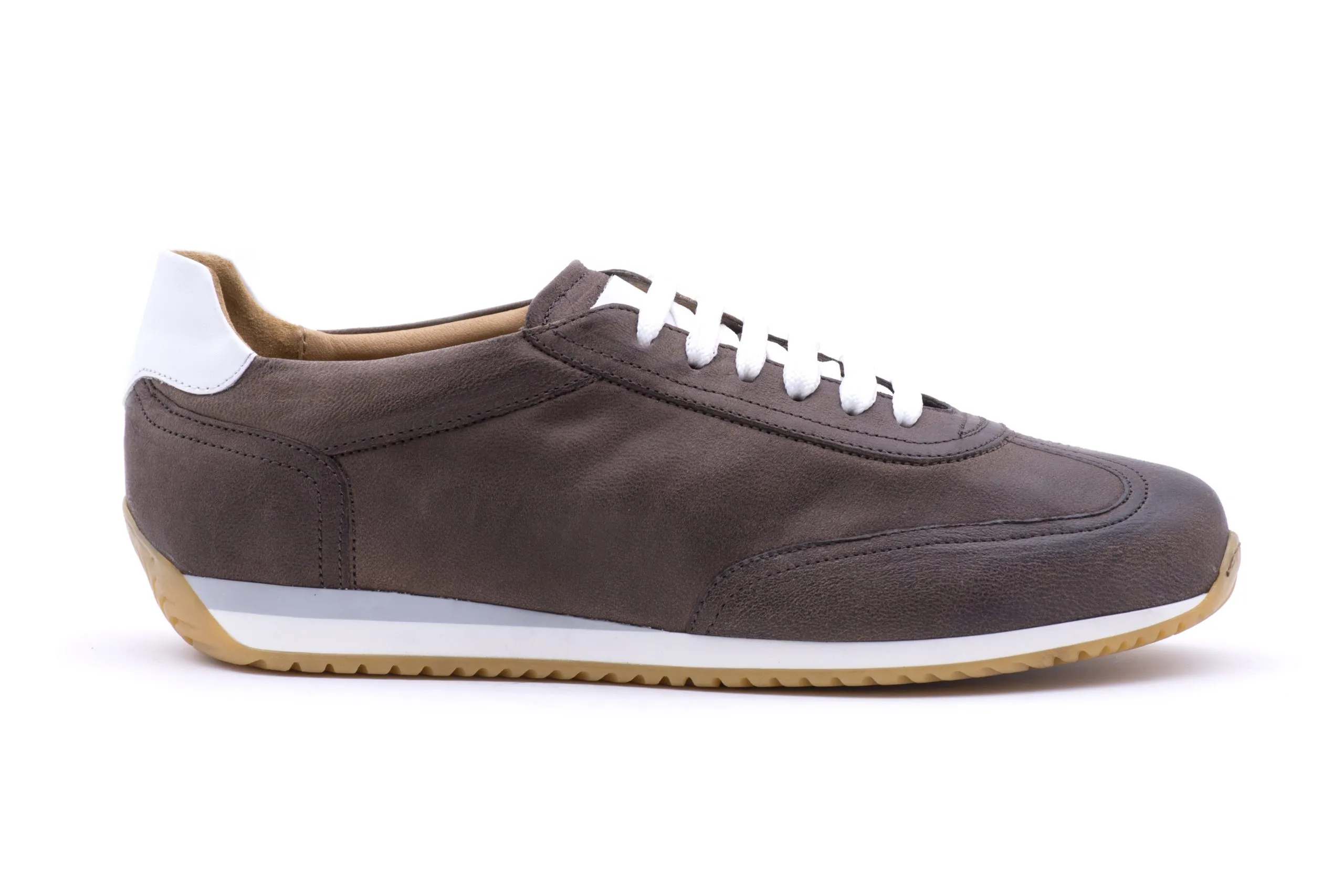 Ebony leather sneaker