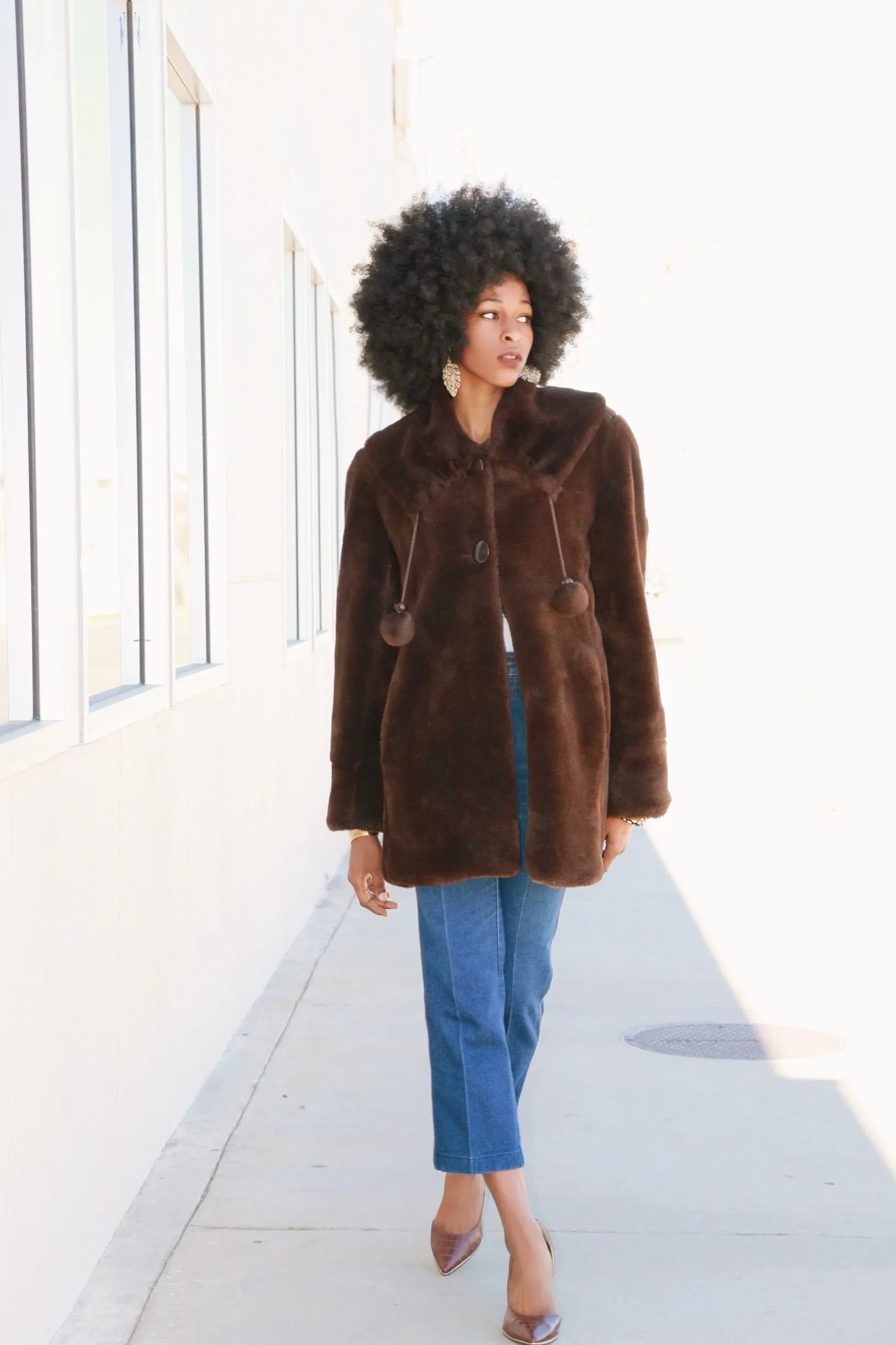 Live: 182 Vintage Parisian Chocolate Faux Fur Coat